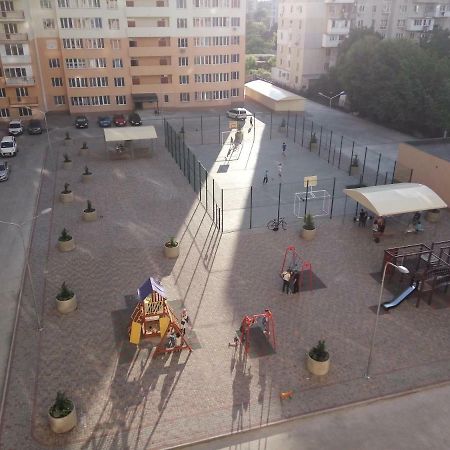 Своя Однокомнатная Квартира Odessa Zewnętrze zdjęcie
